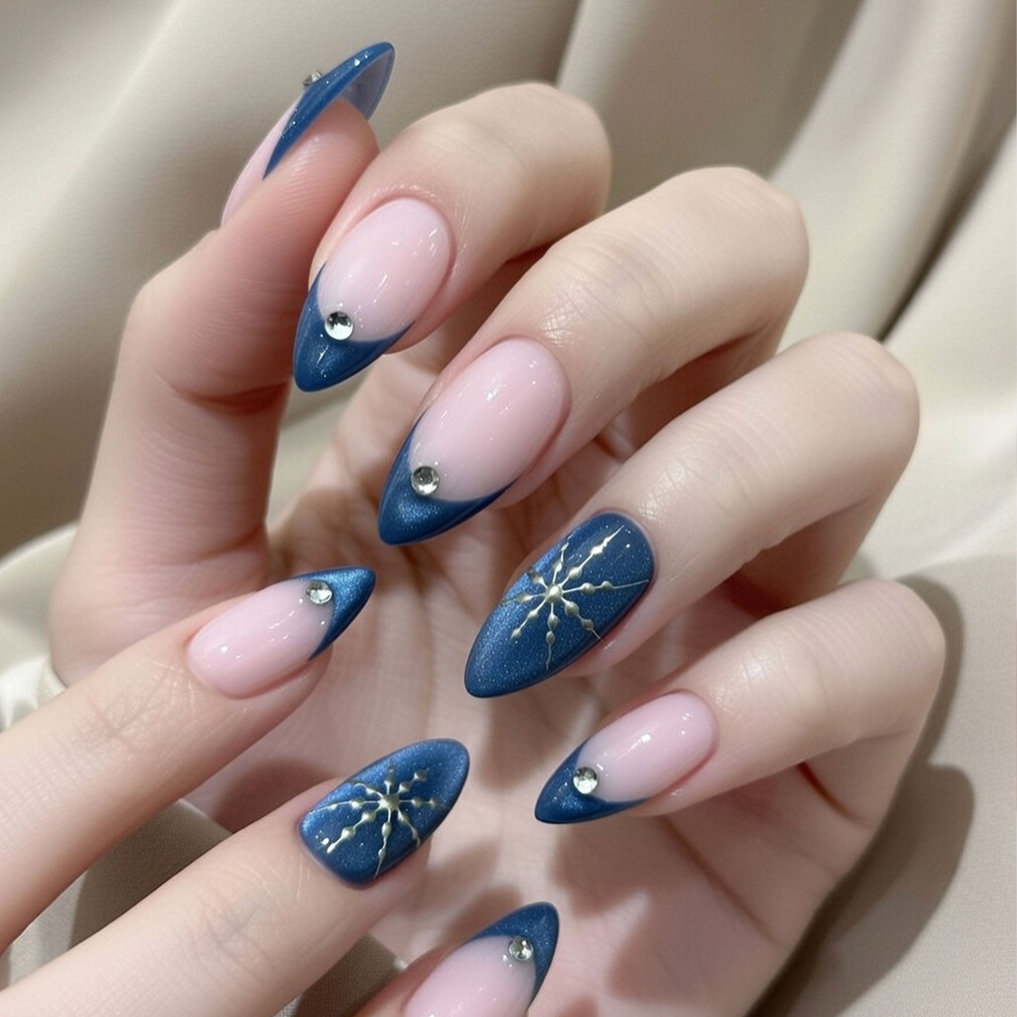 Blue Snowflake Press-On Nails (Winter Edition)